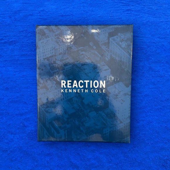 Kenneth Cole Wallet - Picture 6 of 6